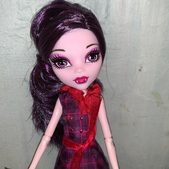 Nwots 2015 G2 Monster High Doll Elissabat Ghoulebrities in London Purple Hair - Picture 5 of 14